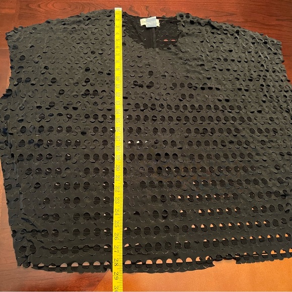 Black Women's Peekaboo Tunic Top - Picture 8 of 8